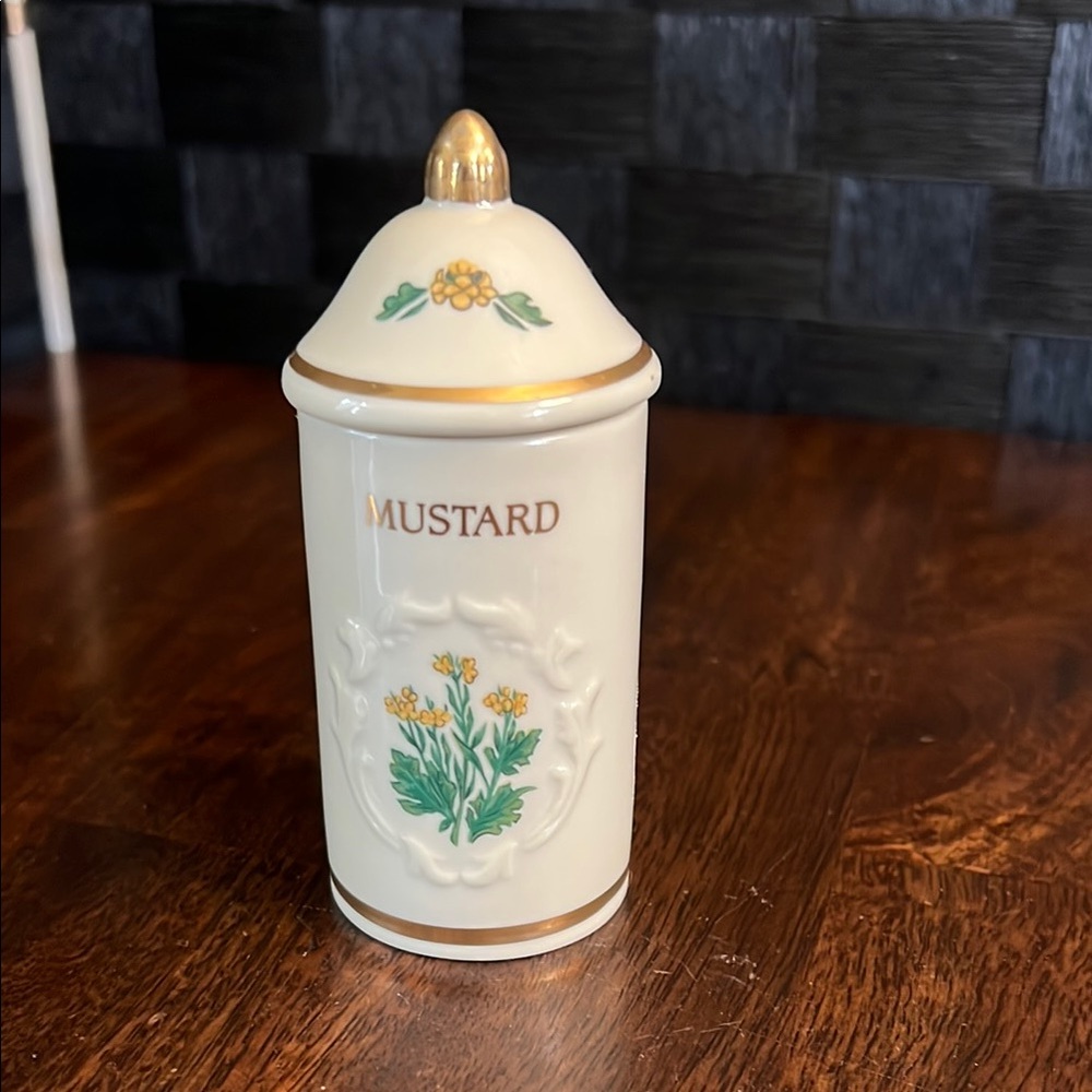 1992 Lenox Spice Garden Porcelain Spice Jar in Mustard